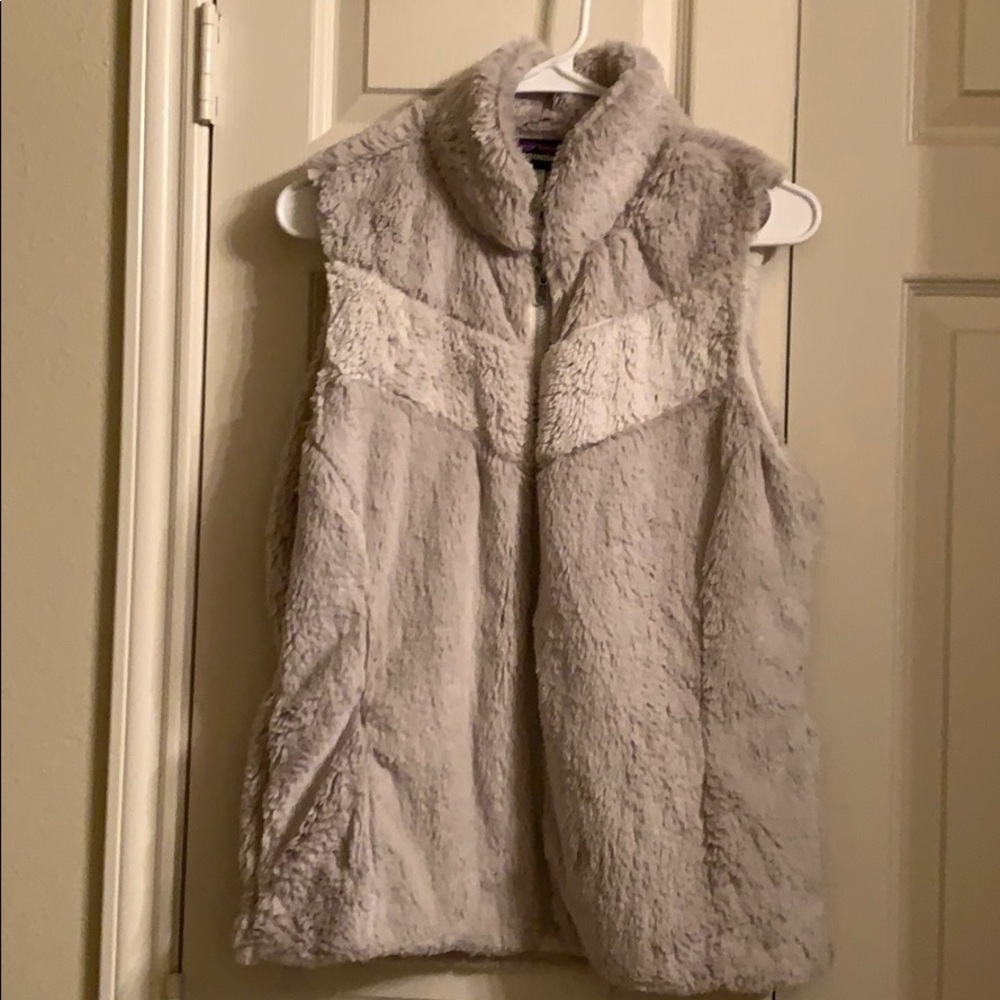 Patagonia fleece vest